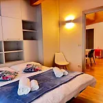 Art Nouveau Appartement *